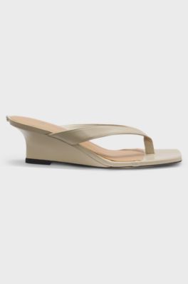 Leather thong sandals with a wedge heel, Light Beige