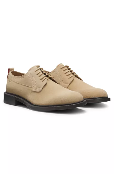 Derby shoes in suede
