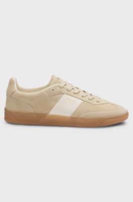 Sneakers i ruskind med glat l&aelig;derkant, Lys beige