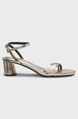Metallic-leather sandals with block heel, Gold tone