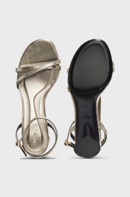Metallic-leather sandals with block heel, Gold tone
