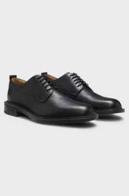 Derby shoes in grained leather, Black