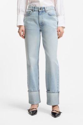 Jean droit en denim bleu avec revers, bleu clair