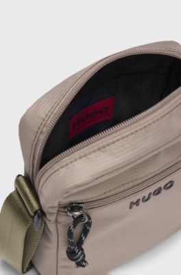 Bolso de bandolera con logo en contraste, Marr&oacute;n claro