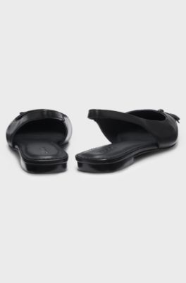 D&eacute;collet&eacute; slingback in nappa con fiocco, Nero