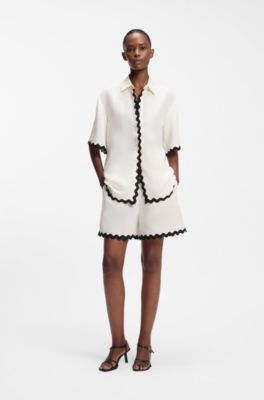 Leren sandalen met bandjes en asymmetrische hak, Zwart