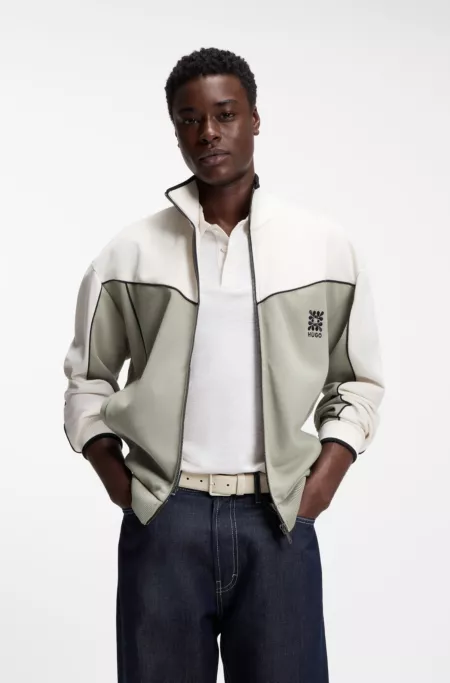 Suede belt with tonal pin buckle