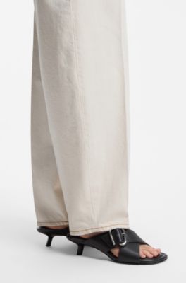 Mules en cuir avec brides crois&eacute;es &agrave; boucle, Noir