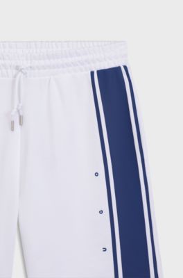 Shorts relaxed fit en felpa de algod&oacute;n con raya lateral, Blanco
