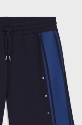 Bermuda relaxed fit in terry di cotone con striscia laterale, Blu scuro
