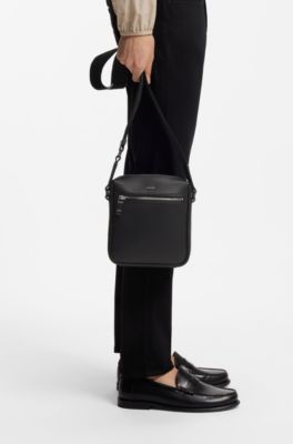 Reporter bag in pelle martellata con scritta del logo, Nero