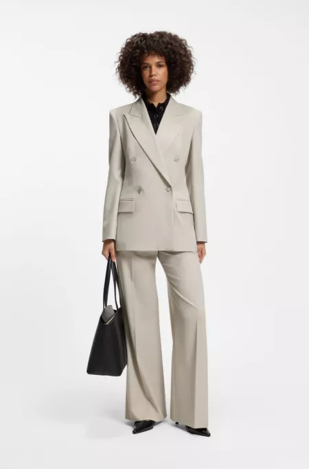 Relaxed-fit blazer with double-breasted closure