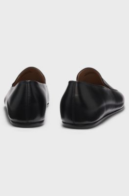 Portuguese-made loafers in smooth leather, Black
