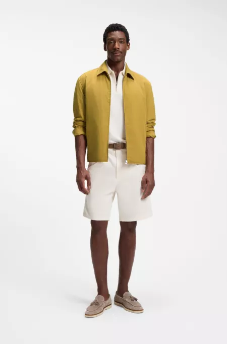 Chaqueta regular fit con acabado repelente al agua