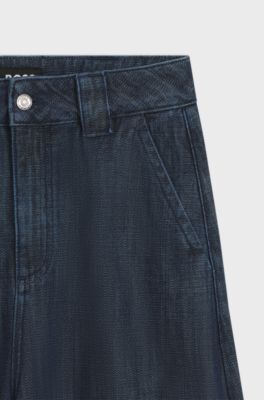 Jeans dalla vestibilit&agrave; comoda in tela a trama aperta dall&rsquo;effetto materico, Blu scuro