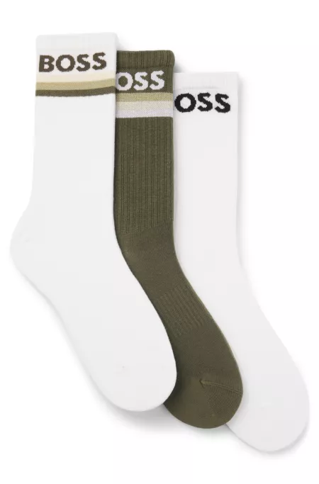 Lot de trois paires de chaussettes courtes en bambou mélangé avec logos