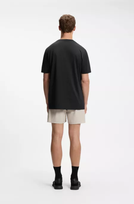 Active slim-fit T-shirt with quick-dry fabric