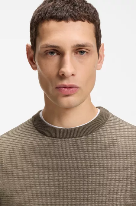 Mixed-structure sweater in a virgin-wool blend