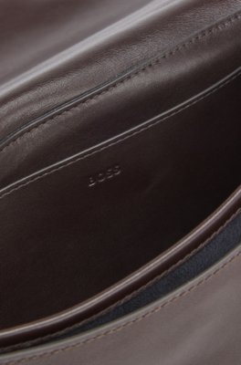 Boss Ariell shoulder bag in leather with adjustable strap axelremsväskor dam – bild 5
