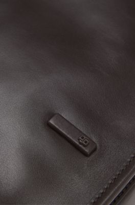 Sac &agrave; bandouli&egrave;re Ariell en cuir avec sangle ajustable, Marron fonc&eacute;