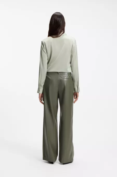 Pantalones de pernera ancha en piel sintética