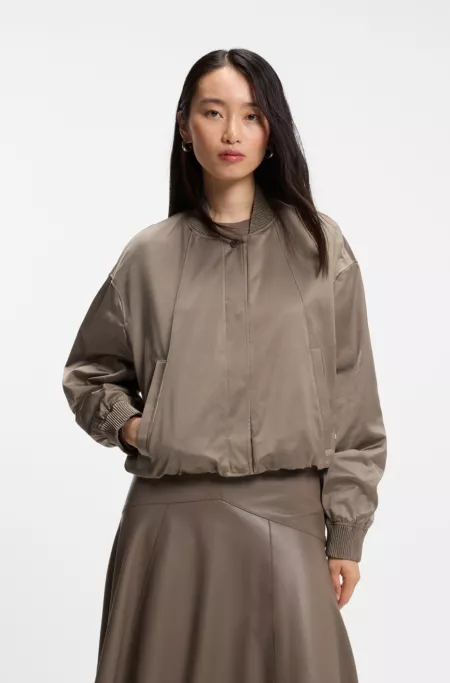 Water-repellent jacket with satin finish