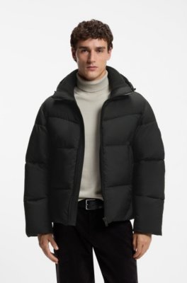 Water-repellent puffer jacket with detachable hood