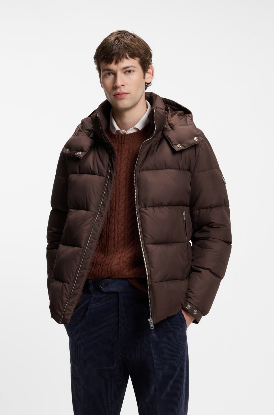 Water-repellent puffer jacket with adjustable hood