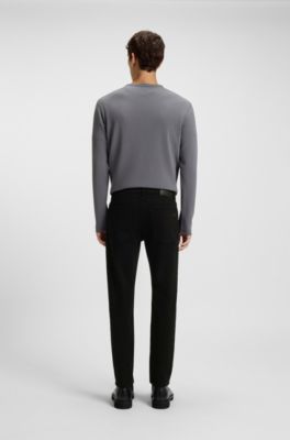 Tapered-Fit Jeans aus bequemem Stretch-Denim mit Stay-Black-Finish, Schwarz
