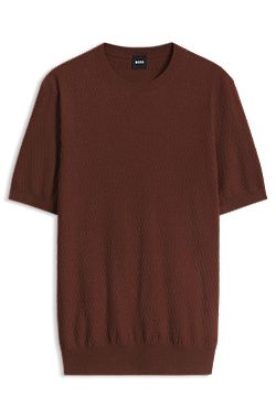 Short-sleeved sweater with knitted structure