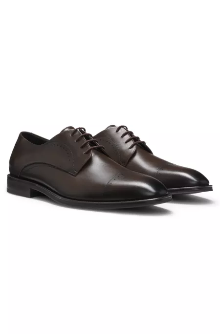 Italian-made Derby shoes in leather with cap toe