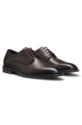 Italian-made Derby shoes in leather with cap toe