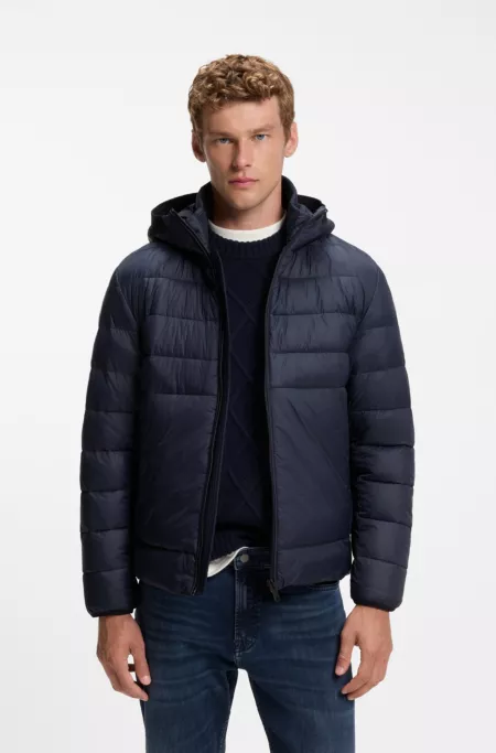 Water-repellent jacket with herringbone tape