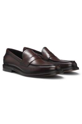 Italian-made loafers in soft leather 1