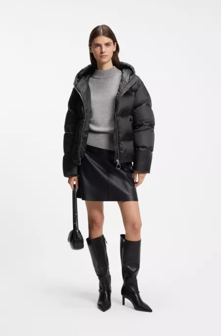 Doudoune en duvet brillante avec tirette au style affirmé
