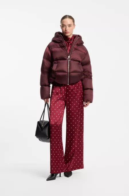 Doudoune en duvet brillante avec tirette au style affirmé