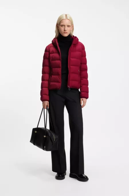 Water-repellent jacket with certified down filling