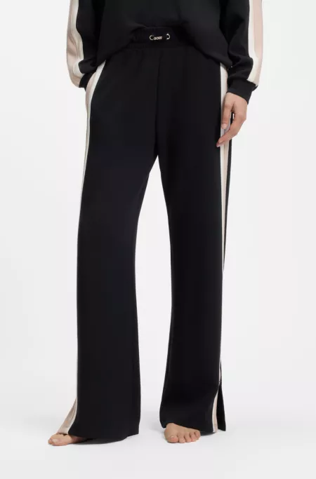Pantalon de survêtement avec bandes contrastantes sur les coutures latérales