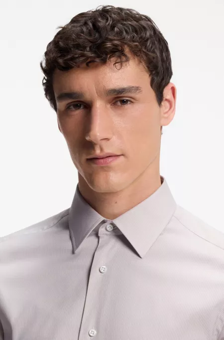 Camisa slim fit de algodón con estructura