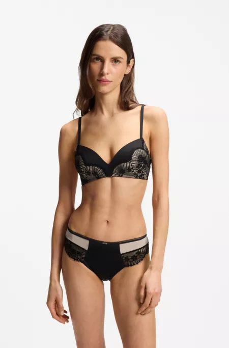 Padded bra in lace and mesh