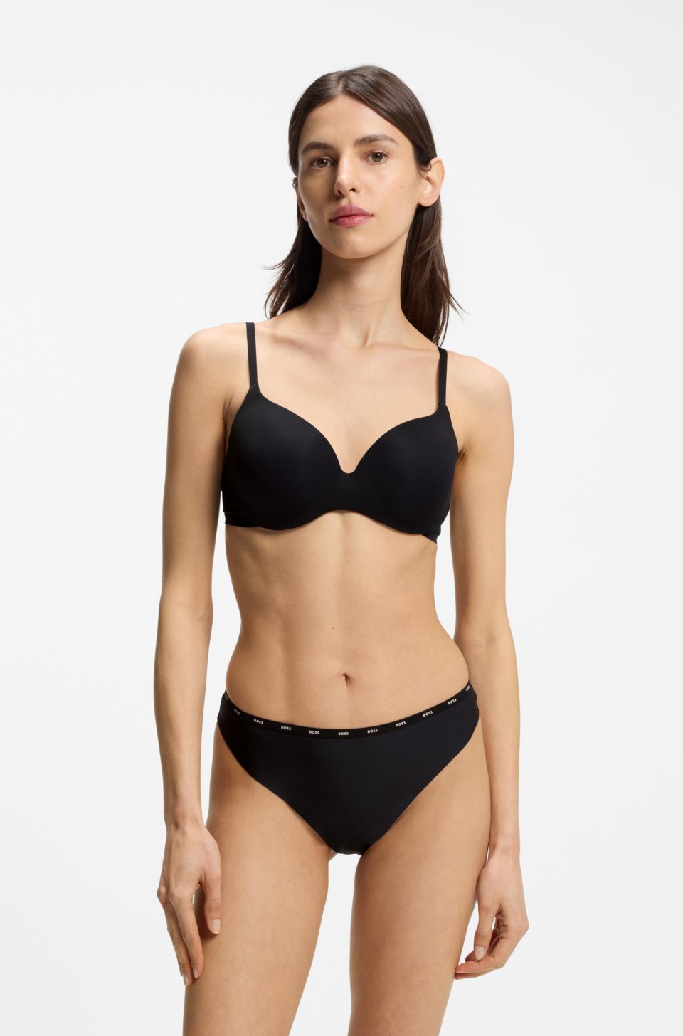 Low-rise briefs with clean finishes