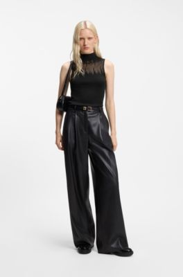 Gestricktes Top mit transparenter Partie, Schwarz