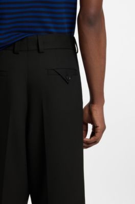 Relaxed-fit shorts in stretch twill with front pleats, Black
