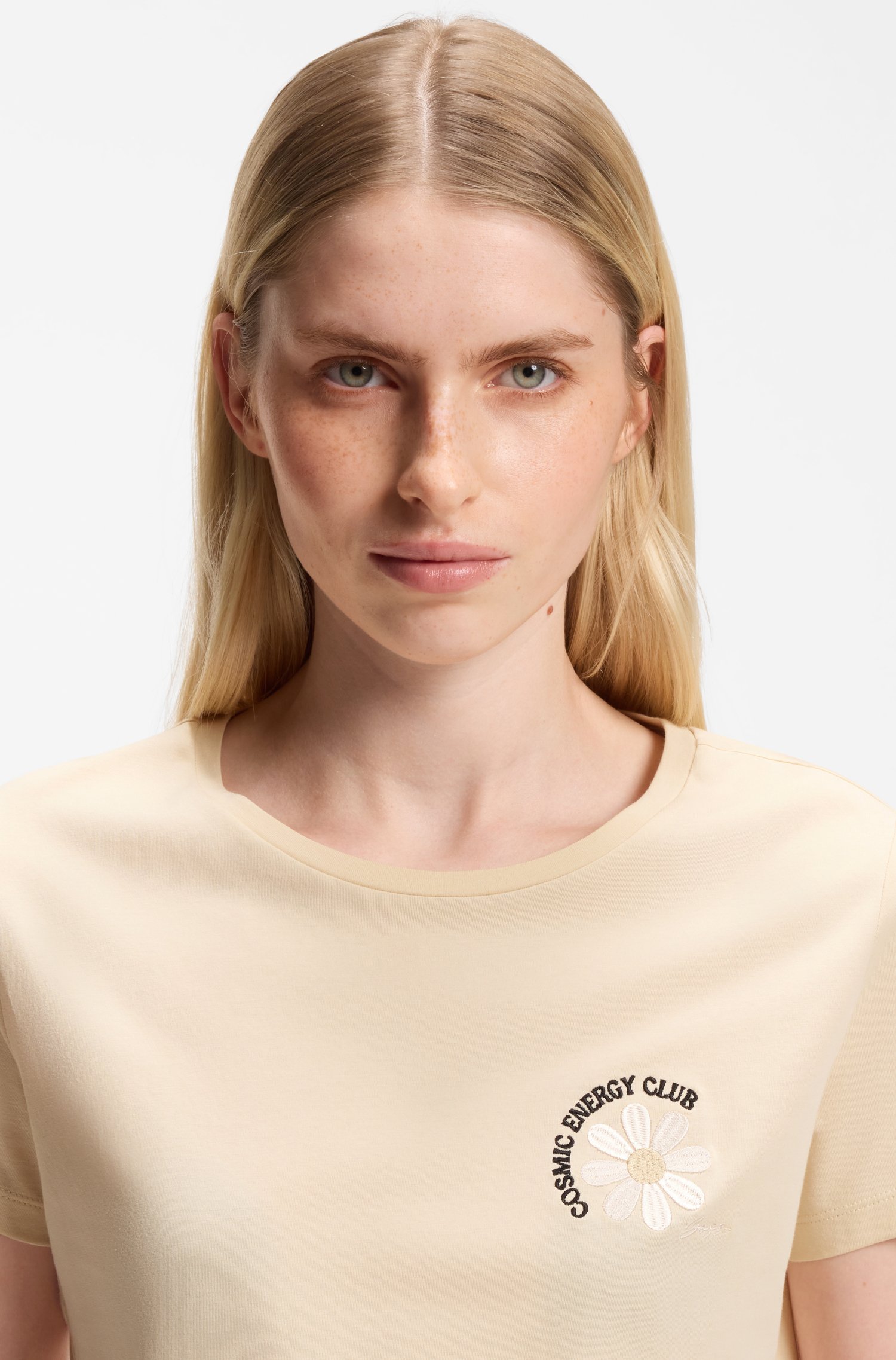 Boss T-shirt 'C_Elove_5' ljusgul / svart dam – bild 4