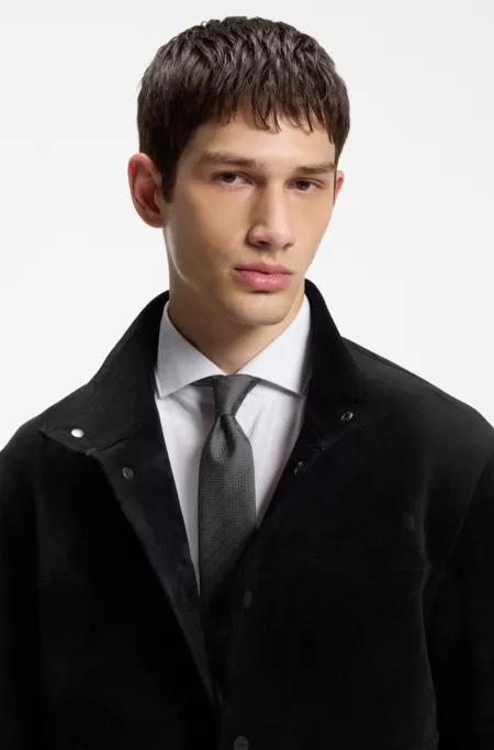 Silk tie with jacquard-woven pattern