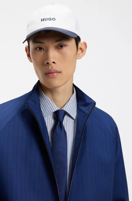 Corbata de seda con motivo de jacquard