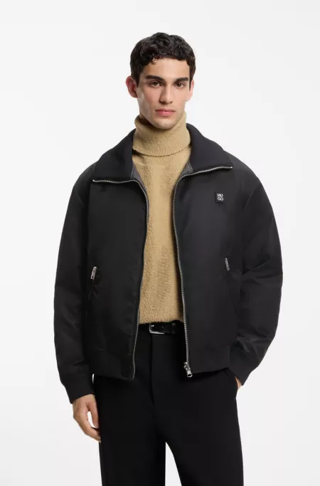Lightweight wool jacket with reversible design