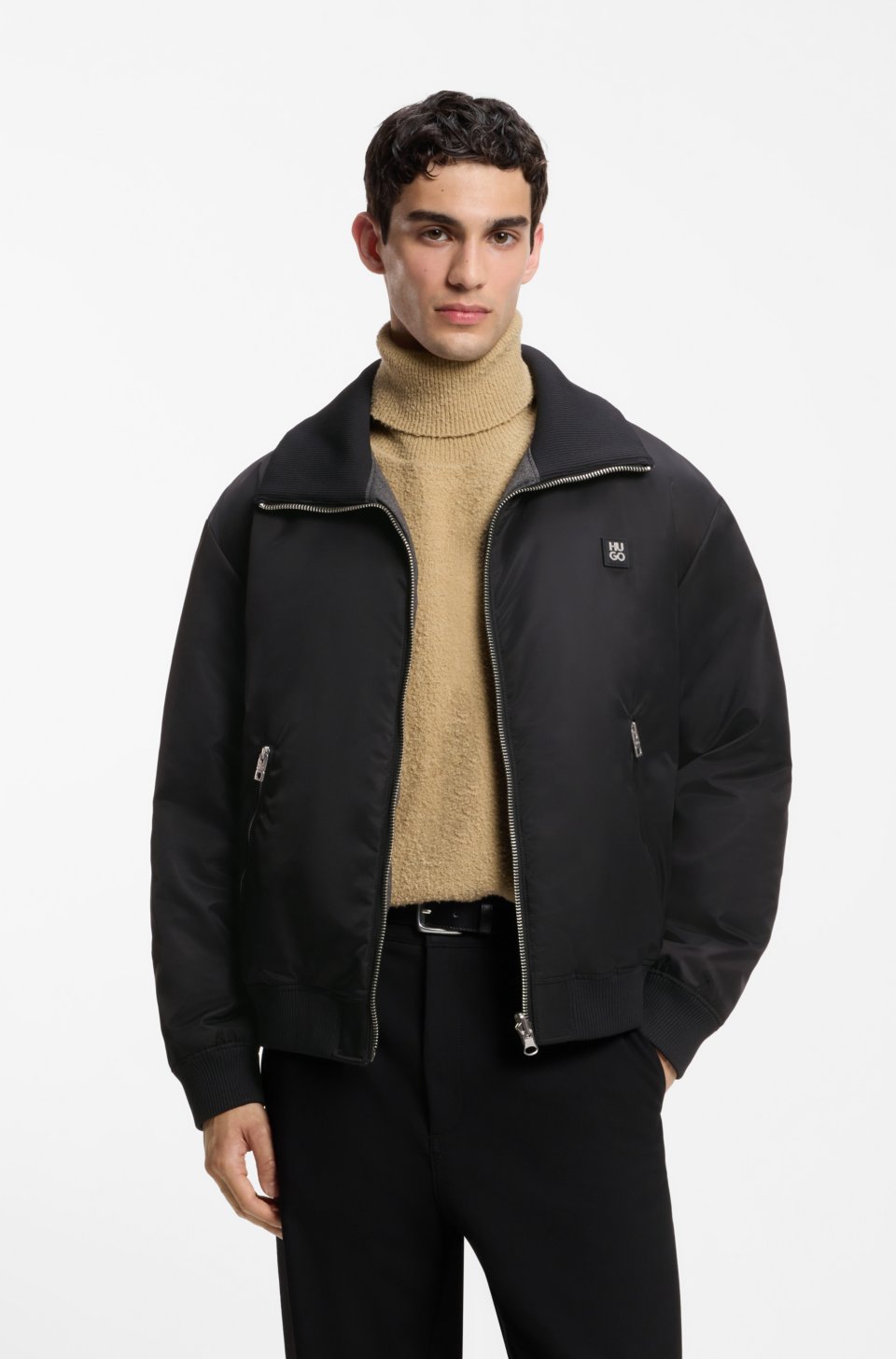 Lightweight wool jacket with reversible design