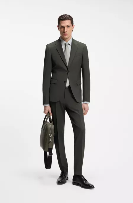 Two-piece slim-fit suit in stretch virgin wool