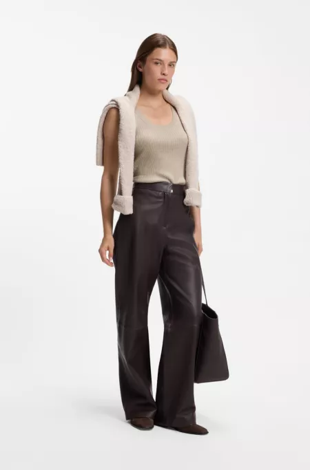 Sleeveless ribbed top in virgin wool